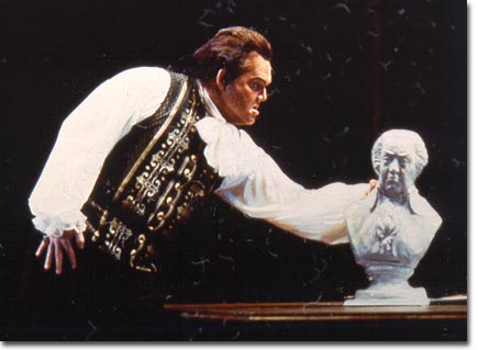 Thomas Potter as Renato