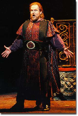 Thomas Potter as Renato